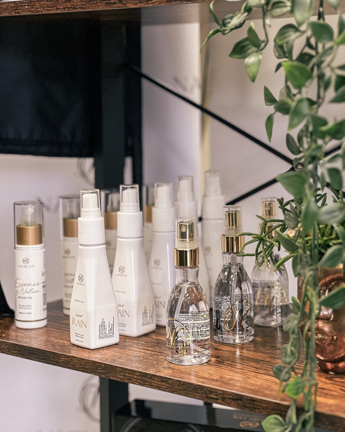 From Home Care to Salon Magic: How to Keep Your Hair Healthy Between Treatments